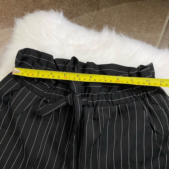 Striped navy shorts - Picture 5 of 8